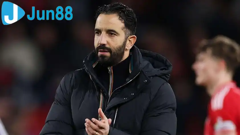 Thầy trò HLV Amorim cũng đang có phong độ tốt với chuỗi 4 trận bất bại (Ảnh: GOAL)